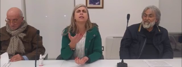 Confronto delle idee per la crescita di S. Stefano di Rogliano. La Sindaca e la maggioranza snobbano l’incontro organizzato dal gruppo consiliare di Minoranza. Per la Capogruppo, invece è una manifestazione di disappartenenza