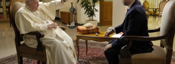 ” La corruzione è peggio del peccato, ti putrisce l’anima”. Papa Francesco in un’intervista a Canale 5 commenta quanto sta accadendo a livello europeo dentro le istituzioni con lo scandalo denominato “Quatargate”