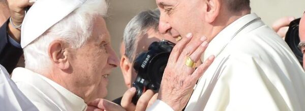 Papa Francesco: “Il chiacchiericcio arma letale”. Niente di più velenoso e distruttivo