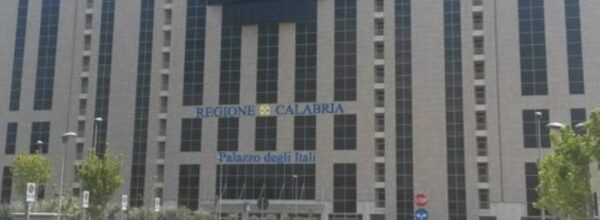 Regione Calabria; “Intesa per l’inclusione: un accordo per favorire la connessione tra enti a sostegno dei bambini sordi nella scuola”
